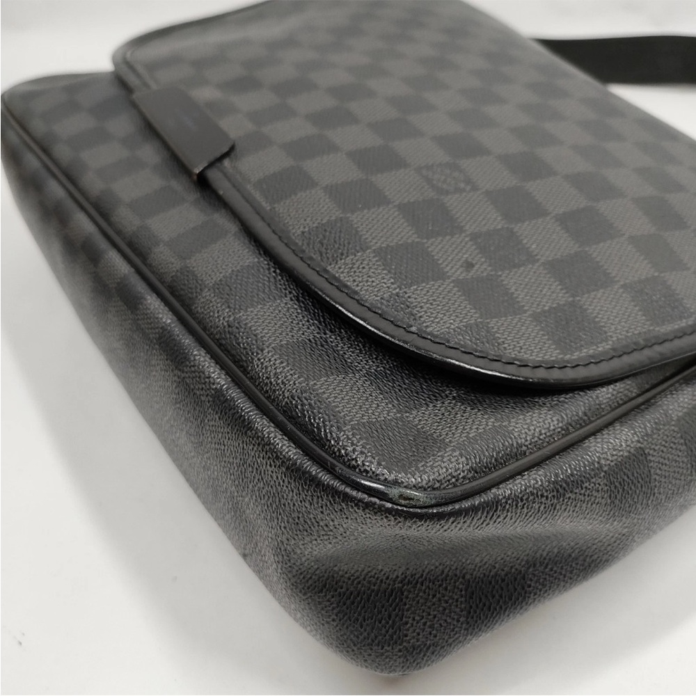Louis Vuitton Graphite Checkered Messenger Bag - Picture 5 of 10